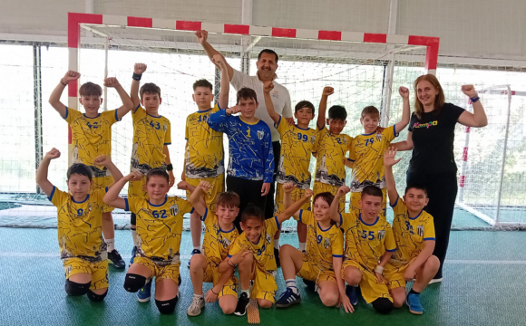 Etapă plină pentru echipele de minihandbal ale CSM Ploieşti în Campionatul Micilor Talente Roby Gas!