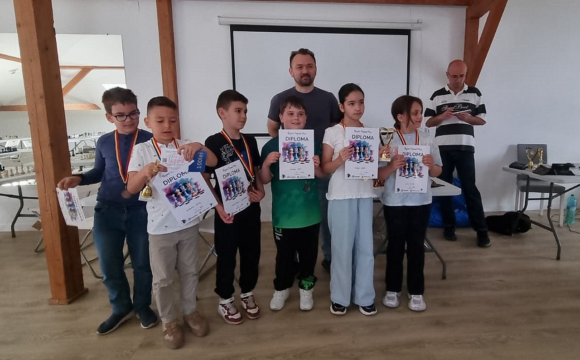 Weekend cu 10 medalii pentru sportivii secţiei de şah a CSM Ploieşti!