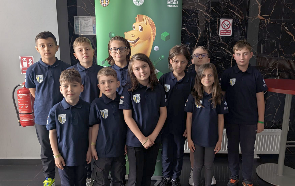Clasări promiţătoare pentru şahiştii clubului la Campionatul Naţional pe Echipe Mixte, de la Covasna! Clasări promiţătoare pentru şahiştii clubului la Campionatul Naţional pe Echipe Mixte, de la Covasna!