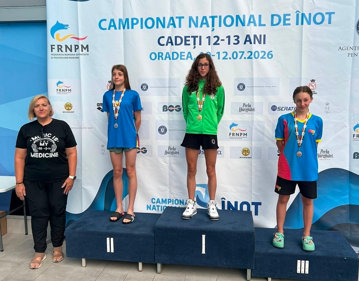 Nataţie: Alexandra Dosaru, dublă campioană naţională de cadete la 200 metri liber şi 800 metri liber!