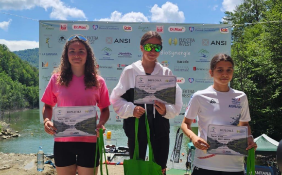 Înotătorii de la CSM Ploieşti, de 11 ori pe podium la Siriu Open Water Joy 2026!