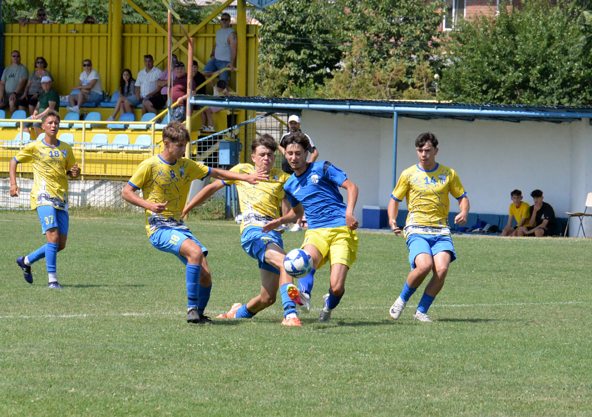 Etapă plină pentru echipele de fotbal ale CSM Ploieşti în Campionatele Naţionale de Juniori! Etapă plină pentru echipele de fotbal ale CSM Ploieşti în Campionatele Naţionale de Juniori!