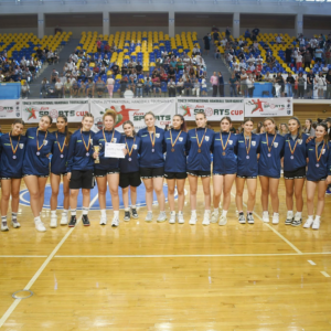 Echipa de handbal junioare 2, pe locul al 3-lea la FunSports Cup 2026, de la Braşov! Echipa de handbal junioare 2, pe locul al 3-lea la FunSports Cup 2026, de la Braşov!