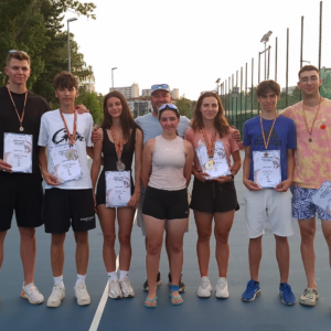 Sportivii de la CSM Ploieşti, 16 medalii obţinute la Campionatul Naţional de Patinaj Viteză pe Role! Sportivii de la CSM Ploieşti, 16 medalii obţinute la Campionatul Naţional de Patinaj Viteză pe Role!