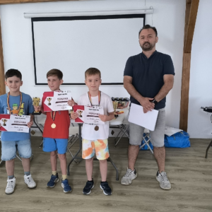 Weekend cu 8 medalii pentru sportivii secţiei de şah a CSM Ploieşti!