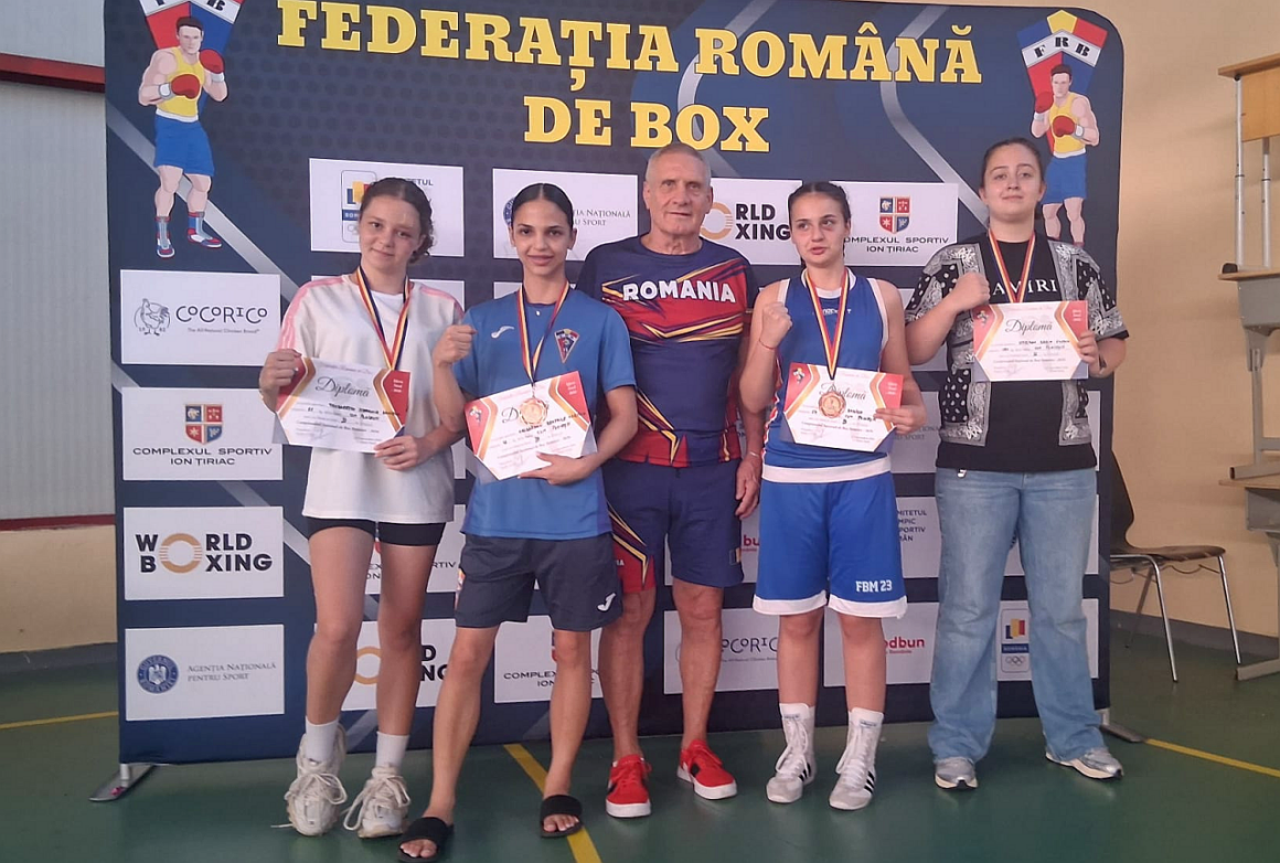 Bronz la Eforie Nord pentru sportivele secţiei de box a CSM Ploieşti! Bronz la Eforie Nord pentru sportivele secţiei de box a CSM Ploieşti!
