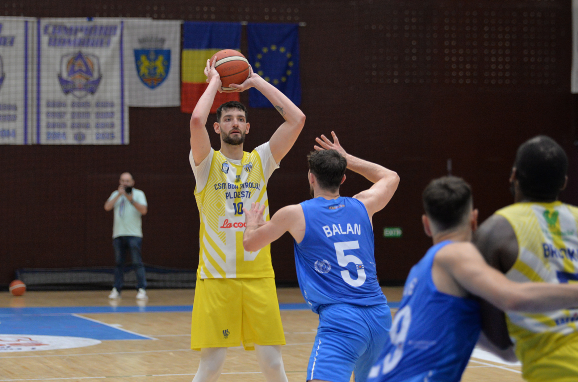 Andrei Calenic continuă alături de CSM BBA Petrolul Ploieşti! Andrei Calenic continuă alături de CSM BBA Petrolul Ploieşti!