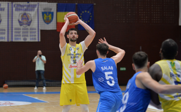 Andrei Calenic continuă alături de CSM BBA Petrolul Ploieşti!