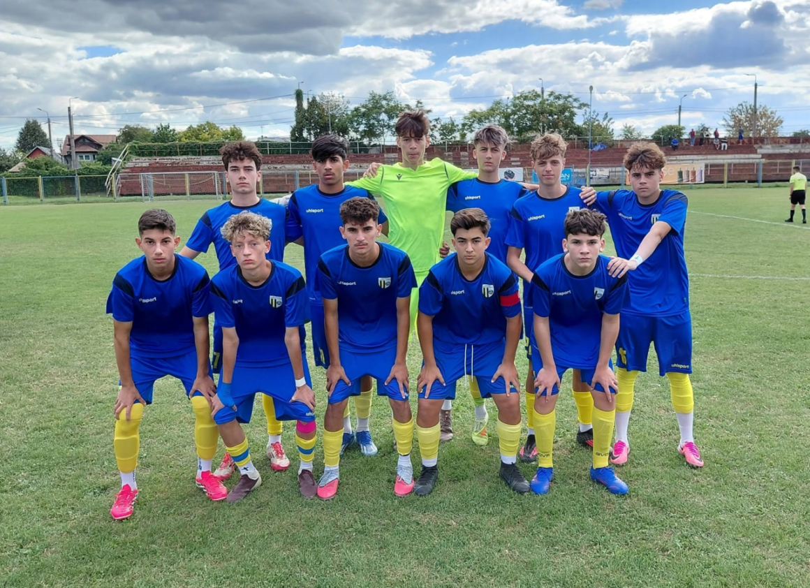 Echipa de fotbal U17 a CSM Ploieşti, la primul succes al sezonului: 3-1 cu Star Mioveni! Echipa de fotbal U17 a CSM Ploieşti, la primul succes al sezonului: 3-1 cu Star Mioveni!