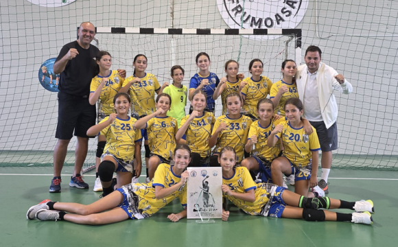Echipa de handbal junioare 4 a CSM Ploieşti, prezentă la Cupa „Radu Voina”, de la Breaza!