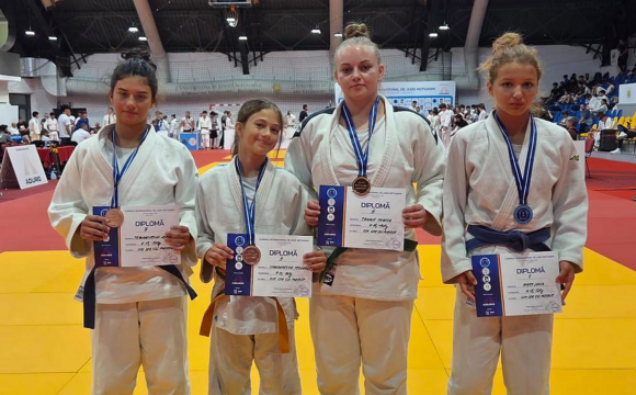 Judoka de la CSM-CFR-CSŞ Ploieşti, 13 medalii obţinute la Cupa Motiuaashi!