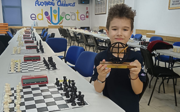 Weekend cu 5 medalii pentru sportivii secţiei de şah a CSM Ploieşti!