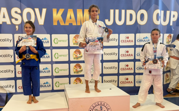 20 de medalii pentru sportivii de la CSM Ploieşti la Turneul Internaţional „Kame Judo Cup”, de la Braşov!