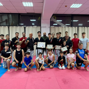 Preşedintele FR Kempo, Amatto Zaharia, moment festiv alături de luptătorii de la CSM Ploieşti! Preşedintele FR Kempo, Amatto Zaharia, moment festiv alături de luptătorii de la CSM Ploieşti!