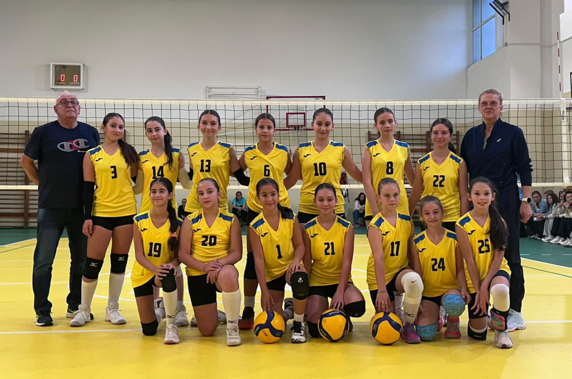 Echipa de Minivolei a CSM Ploieşti, două victorii şi o înfrângere în primul turneu al sezonului! Echipa de Minivolei a CSM Ploieşti, două victorii şi o înfrângere în primul turneu al sezonului!